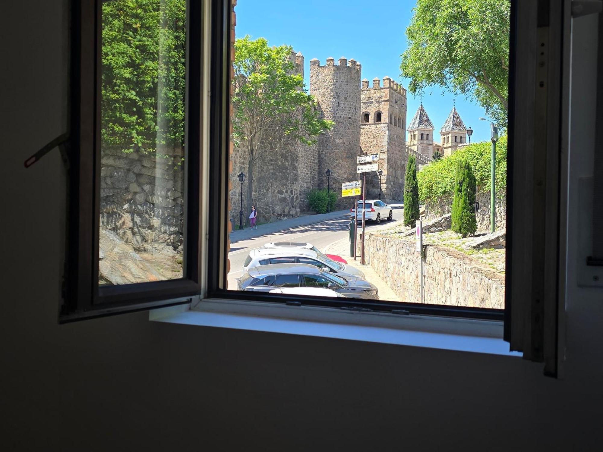 Apartamentos,Puerta De Bisagra-Parking Gratis Toledo Exteriör bild